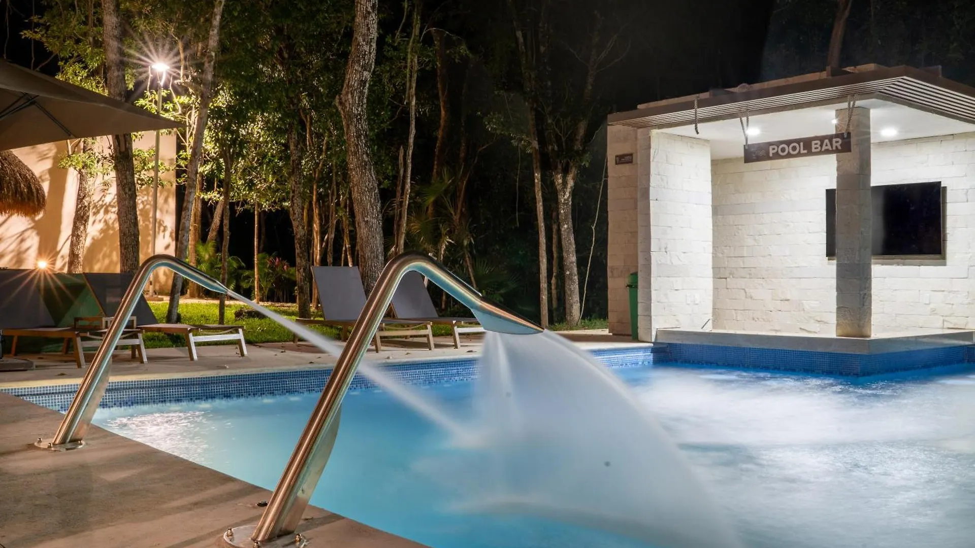 Casa Yellowstone - Hidden Jungle Puerto Morelos 0*,  Mexico