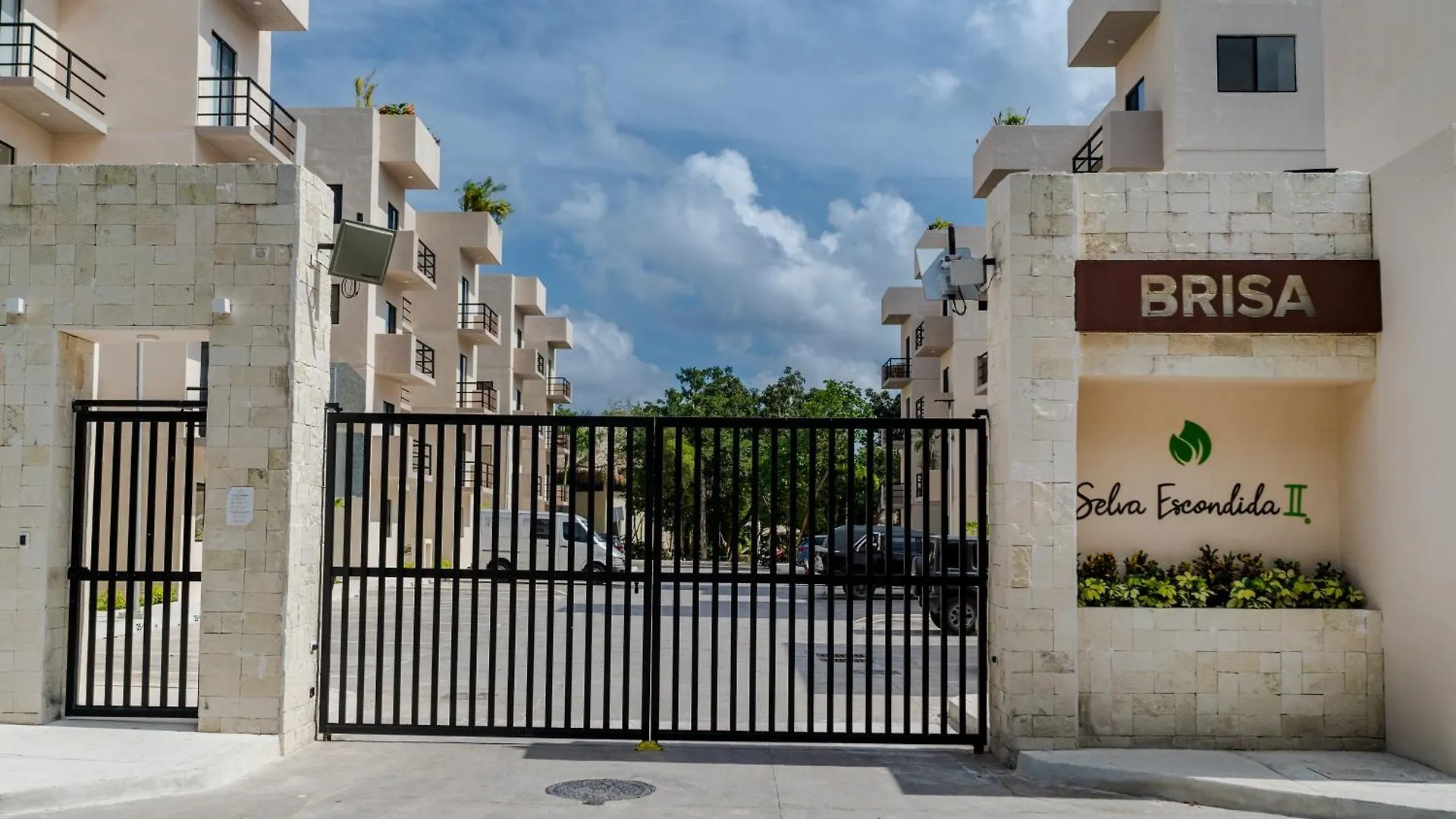 Casa Yellowstone - A Gem In The Hidden Jungle Puerto Morelos